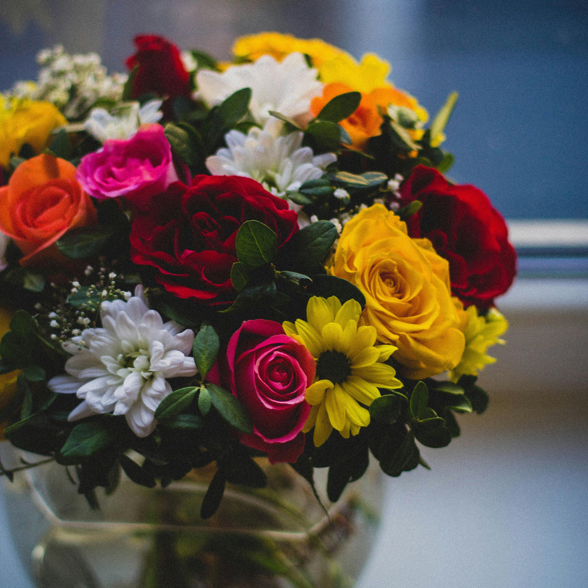 Fresh Flower Subscription by Eos Blooms—seasonal floral delivery in NYC.